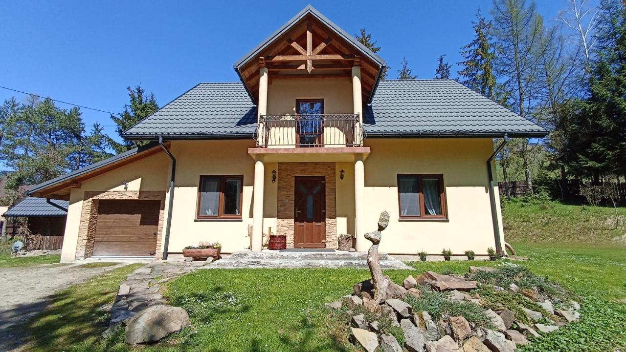 Zacisze Drwala Guest House Лутовиска Екстериор снимка